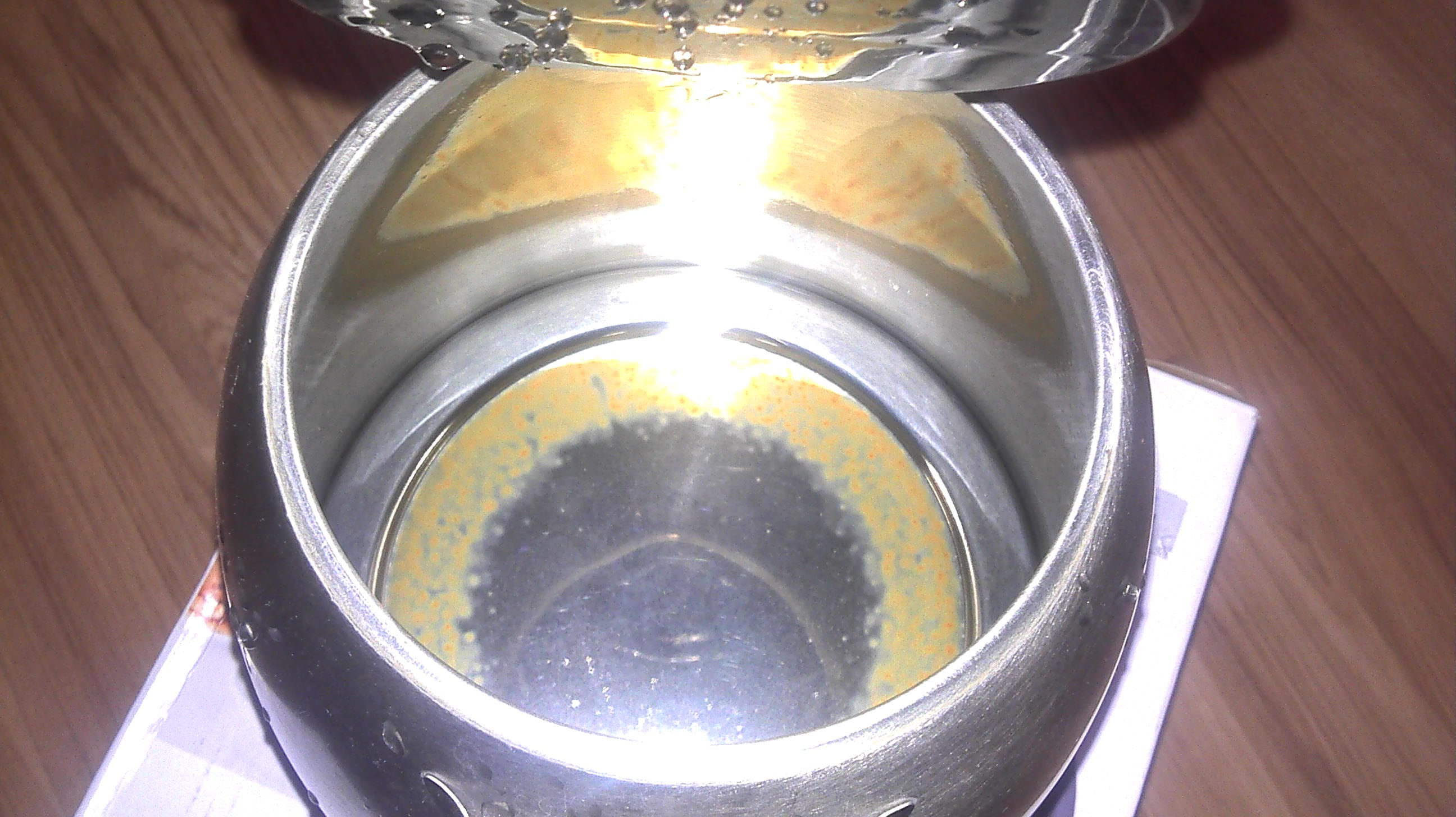 如何清洁电水壶水垢