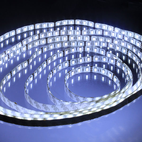 LED照明灯具四大特点 发光原理介绍
